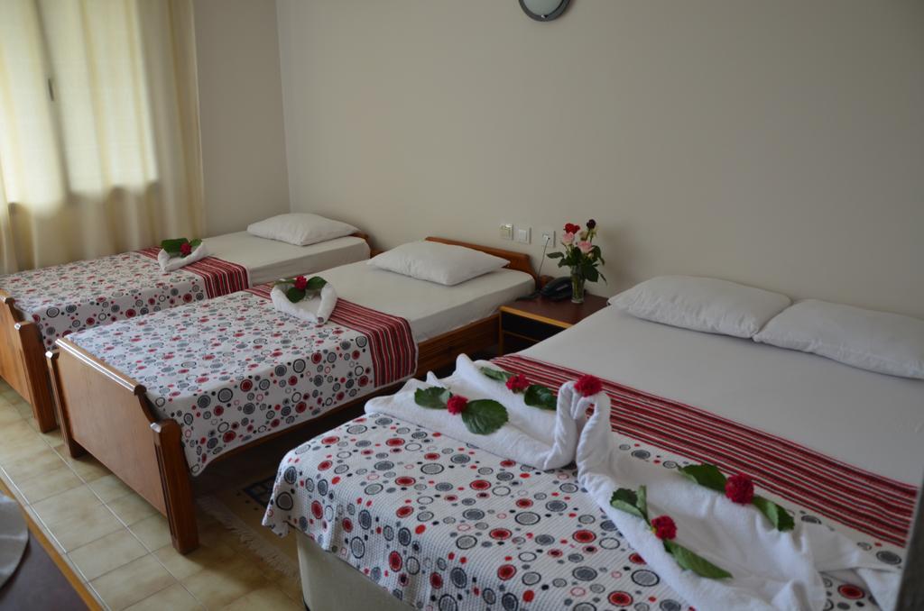 Dilek Hotel Menderes Rom bilde