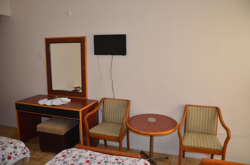 Dilek Hotel Menderes Rom bilde